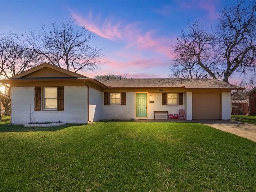 1540  Roma Lane , Fort Worth Texas 76134