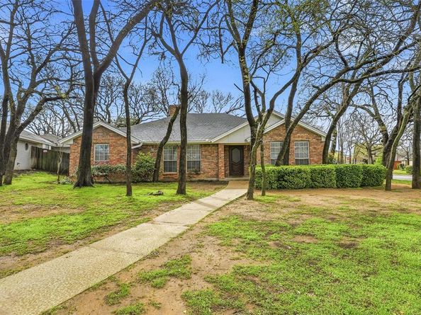 2004  Glen Creek Court , Arlington Texas 76015