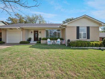 846  Peavy Road 