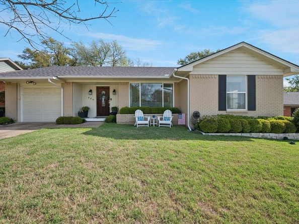 846  Peavy Road , Dallas Texas 75218
