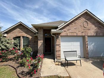 1201  Oakbrook Street 