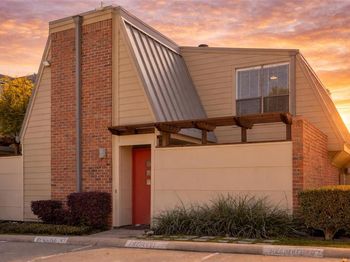 3955  Buena Vista Street 