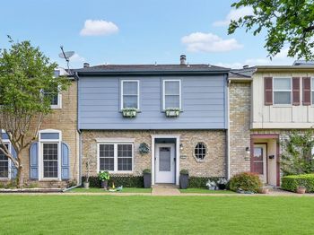 613  Trailwood Court 