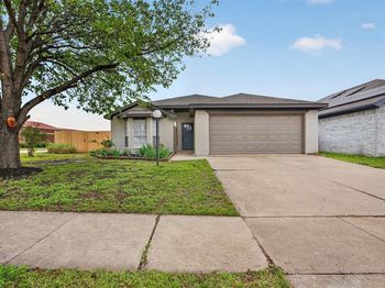 8194  Waterside Trail 