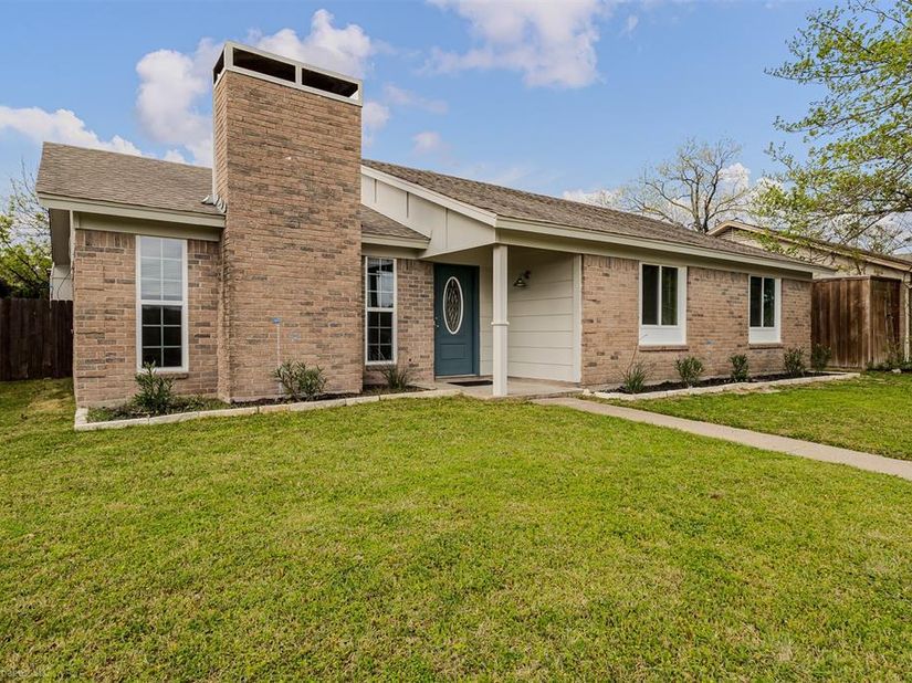 3628  Blossom Trail , Plano Texas 75074