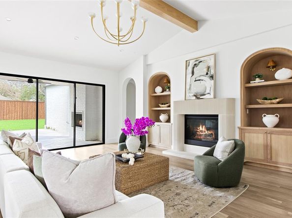 8703  Redondo Drive , Dallas Texas 75218