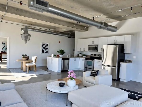 1001  Belleview Street  201, Dallas Texas 75215