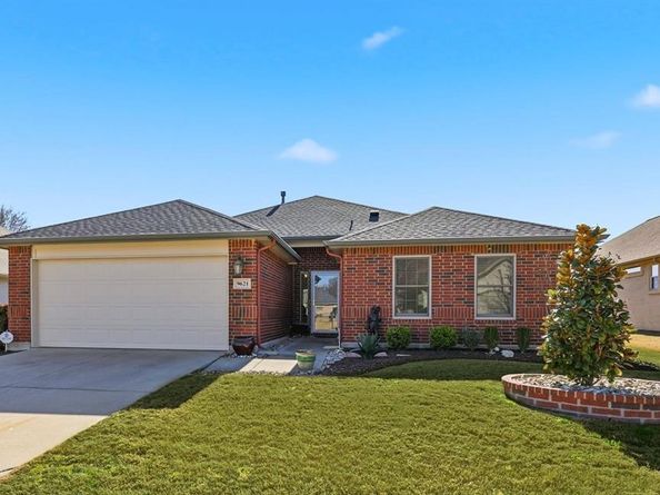 9621  Applewood Trail , Denton Texas 76207