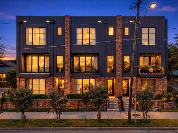 737 N Zang Boulevard  102, Dallas Texas 75208