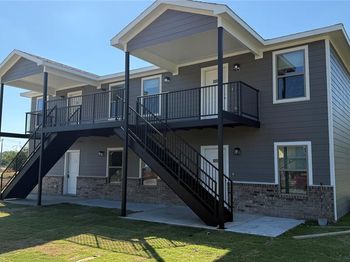 3005  Grey Wolf Circle 