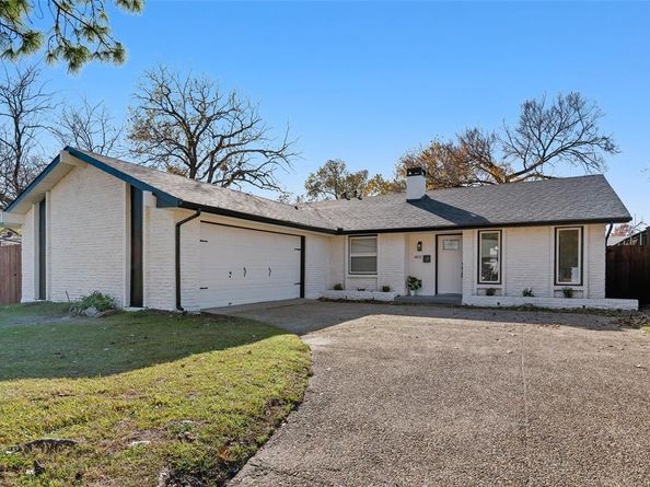 802  Greenbriar Drive , Garland Texas 75043