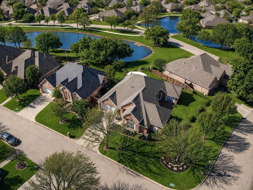 319  Lakewood Drive , Trophy Club Texas 76262