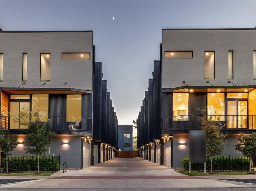 426 W 9th Street  106, Dallas Texas 75208