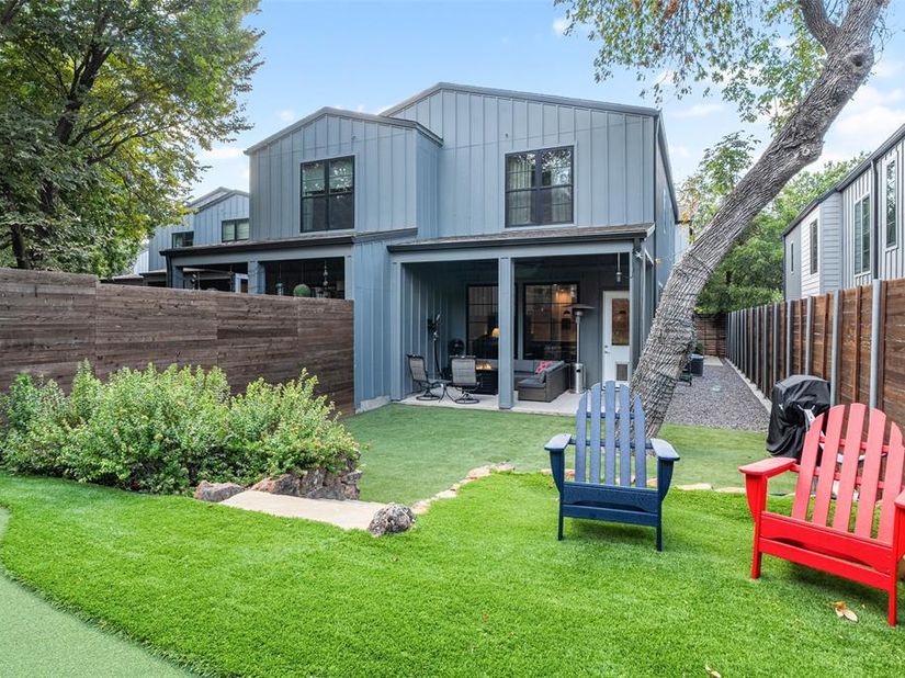 1220  Haines Avenue , Dallas Texas 75208