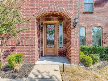 124  Lone Oak Drive 