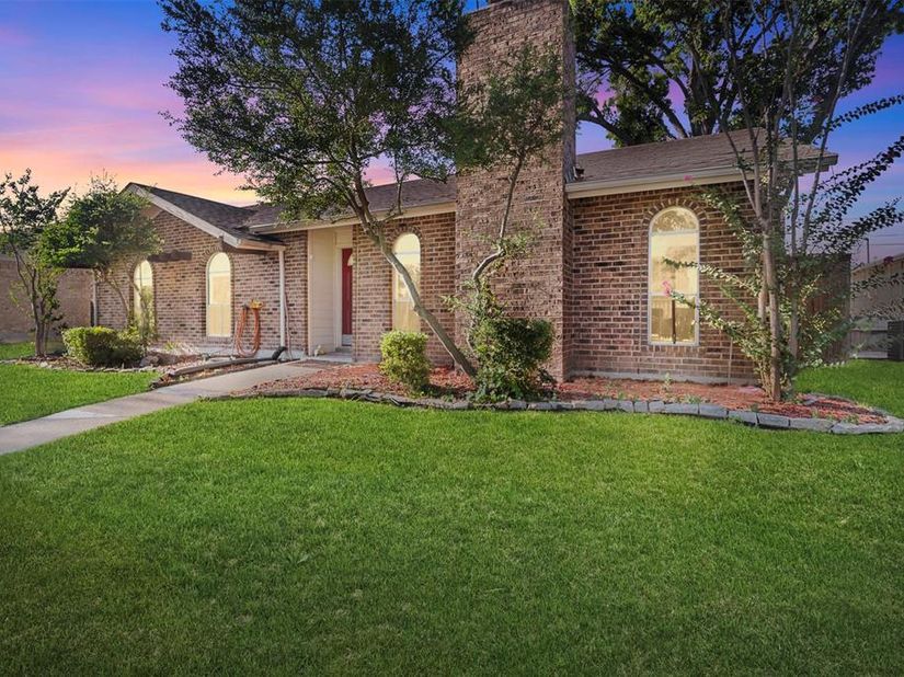2209  Overglen Drive , Plano Texas 75074