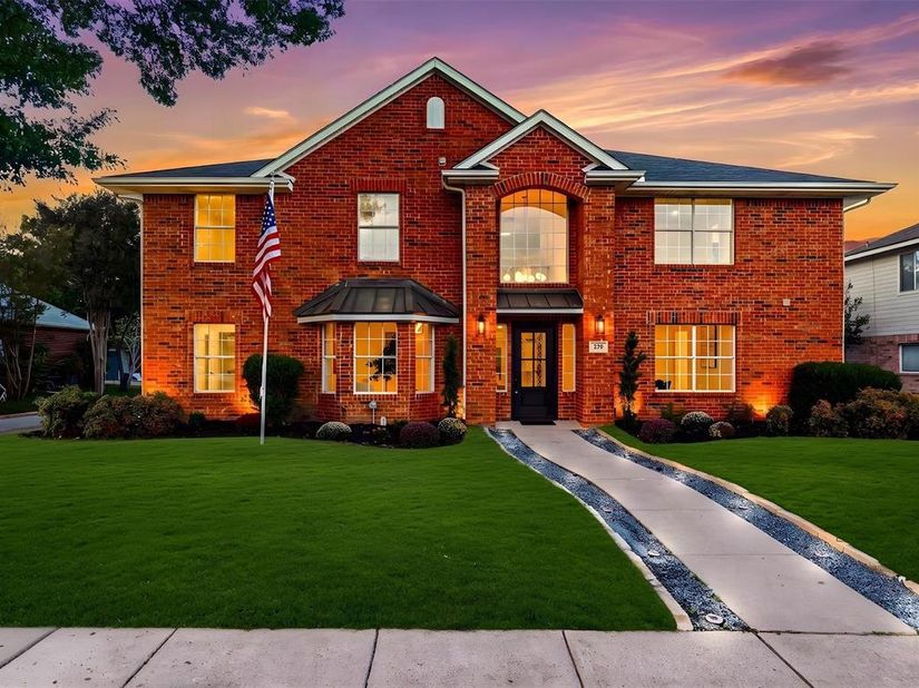 723  Hollow Ridge Drive , Allen Texas 75002