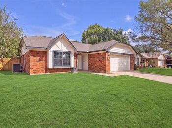 2916  Creekwood Lane 