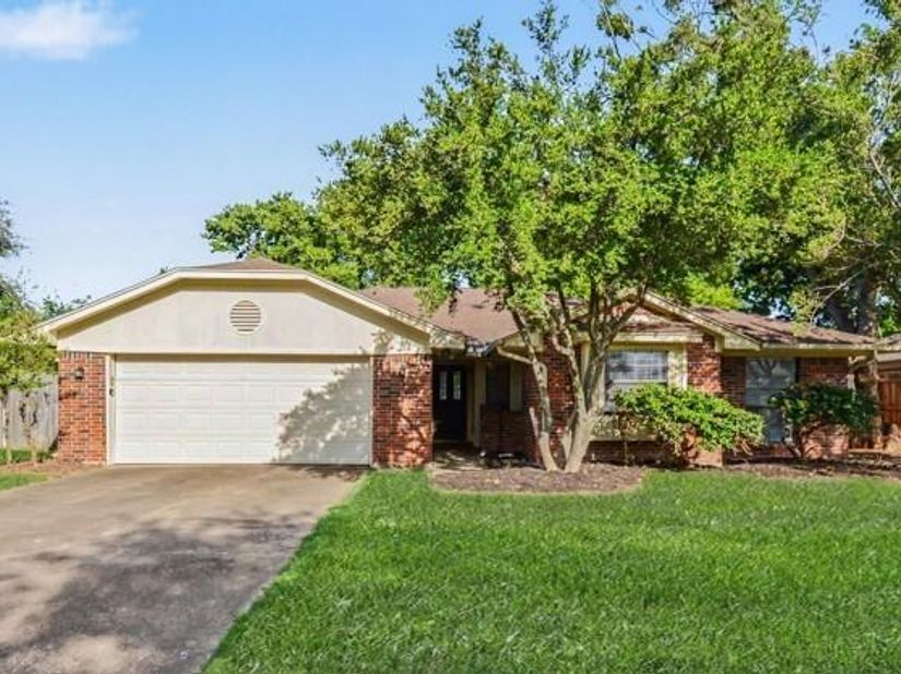 7  Alamosa Drive , Trophy Club Texas 76262