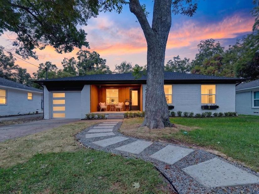 2208  Springhill Drive , Dallas Texas 75228