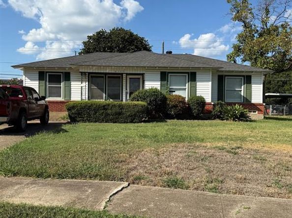 8133  Cavalier Circle , Dallas Texas 75227