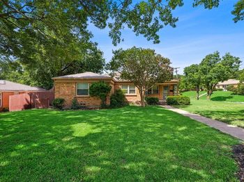 1804-1806  Mariposa Drive 