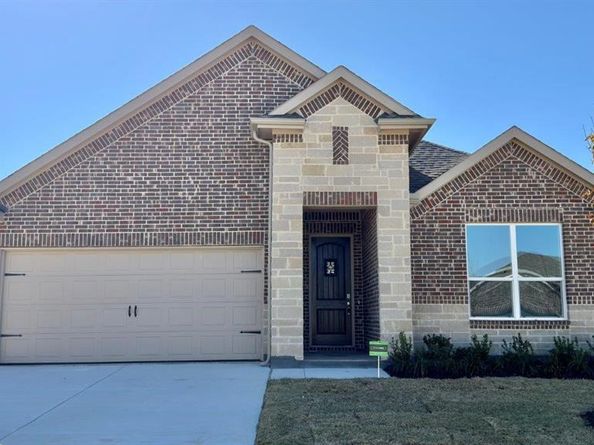 2600  GOLDFINCH Drive , Denton Texas 76205