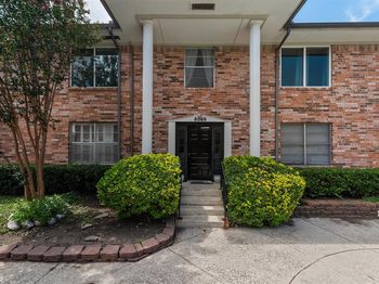 8069  Meadow Road 