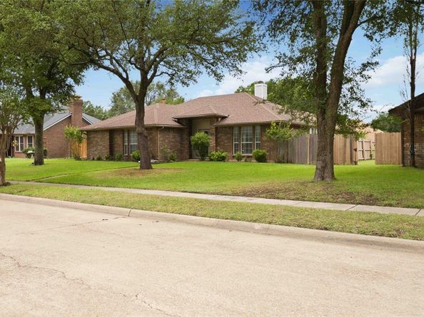1403 Baker, Cedar Hill Texas 75104