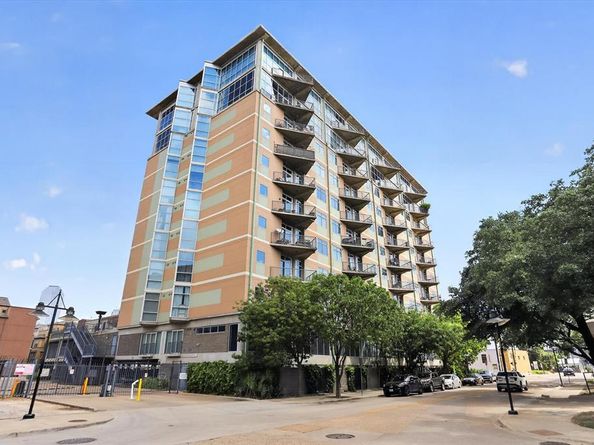 1001  Belleview Street  703, Dallas Texas 75215