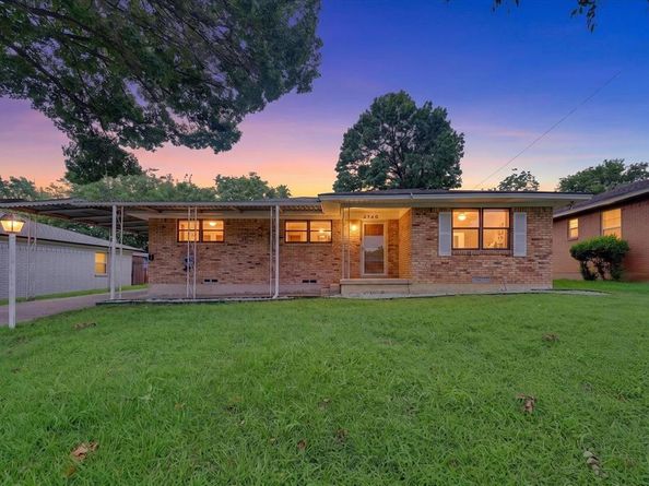 8730  Lapanto Lane , Dallas Texas 75227