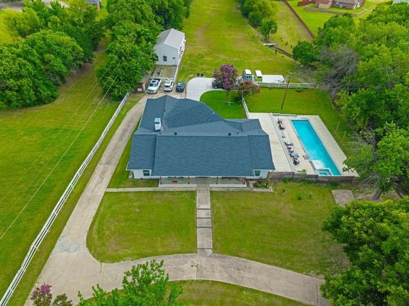6602  Lyons Road , Garland Texas 75043