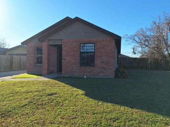 5200  Carol Avenue , Fort Worth Texas 76105
