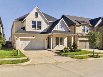 213  Scottish Way 