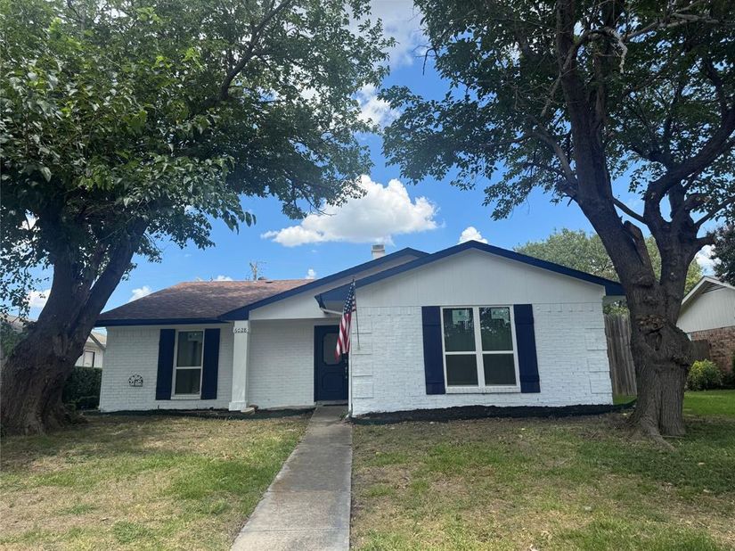 6028  Frontier Lane , Plano Texas 75023