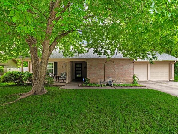 7428  Overhill Road , Fort Worth Texas 76116