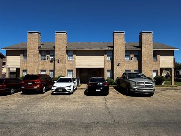 8005  Rothington Road  17, Dallas Texas 75227