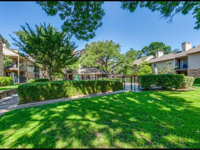 5300  Keller Springs Road  1027, Dallas Texas 75248