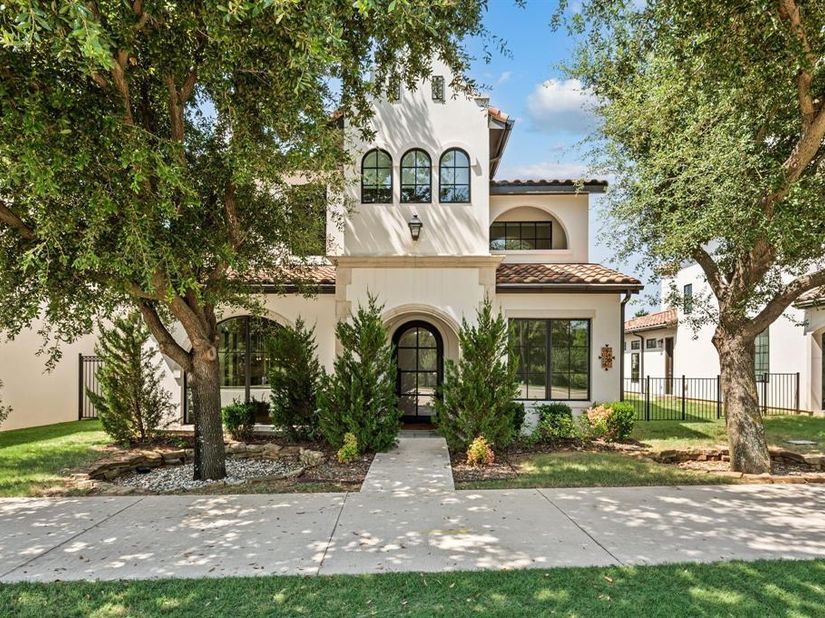 2850  Lakeside Parkway  110, Flower Mound Texas 75022