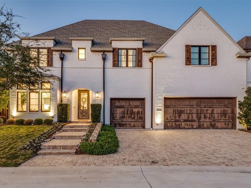 6655  Avian Drive , Dallas Texas 75230