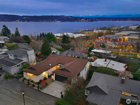 7710 57th Avenue NE, Seattle WA 98115