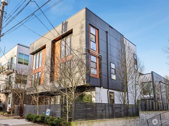 2347 10th Avenue E, Seattle WA 98102