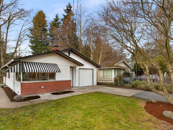 9539 7th Avenue NW, Seattle WA 98117