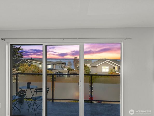 300 2nd Avenue N 2E, Edmonds WA 98020