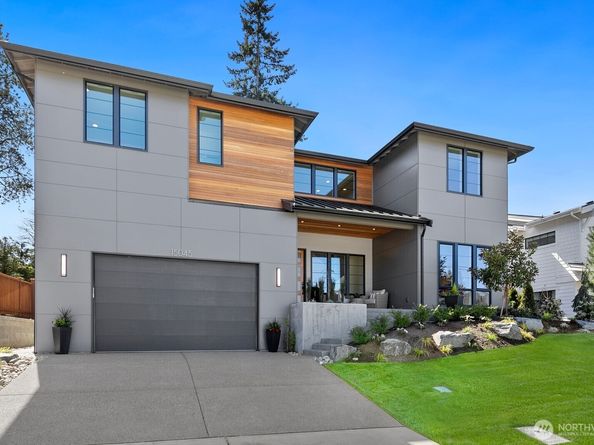 15045 SE 45th Place, Bellevue WA 98006
