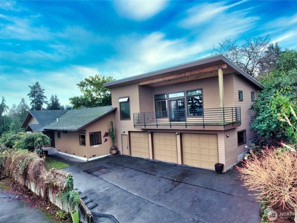 4322 29th Avenue W, Seattle WA 98199