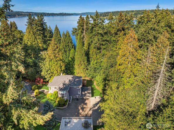 4210 182nd Avenue SE, Issaquah WA 98027