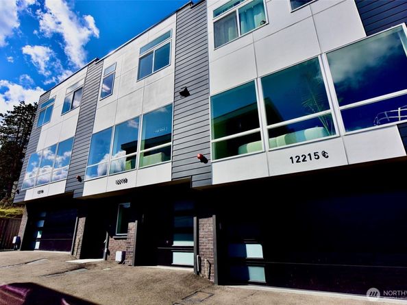 12215 Des Moines Memorial Drive S B, Seattle WA 98168