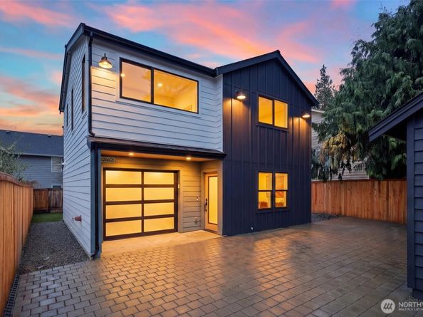 12562 17th Avenue NE B, Seattle WA 98125