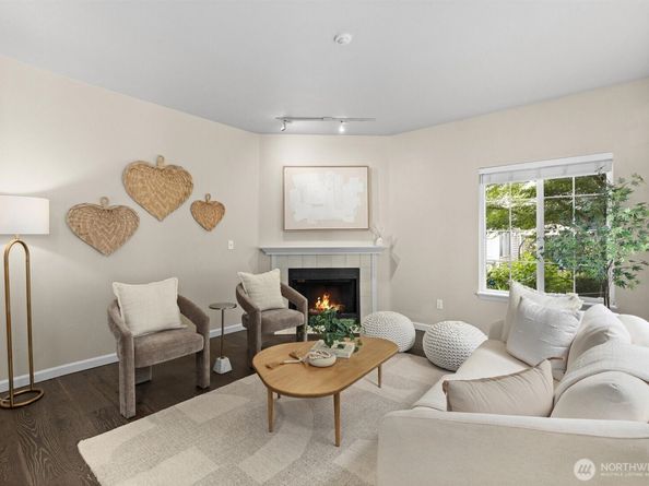 10909 Avondale Road NE R170, Redmond WA 98052